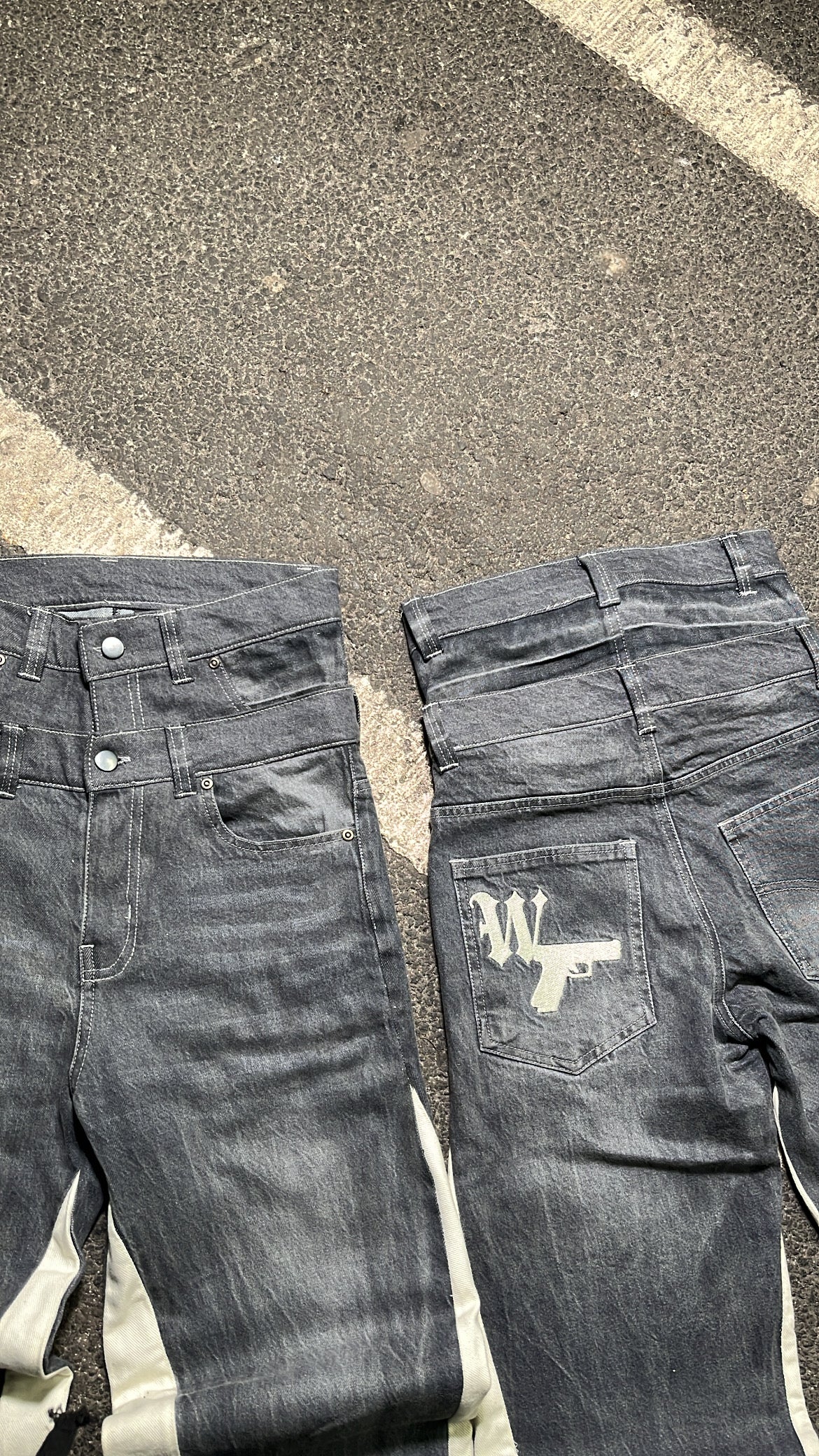 DOUBLE WAISTED FLARED JEANS